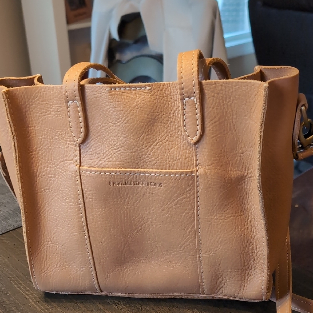 Portland Leather- Almond